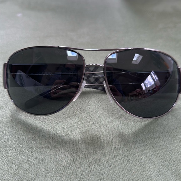 Burberry Aviator Sunglasses B-3020 m - Picture 1 of 6